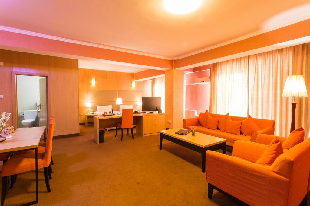 The Corporate Hotel Ulaanbaatar Exterior photo