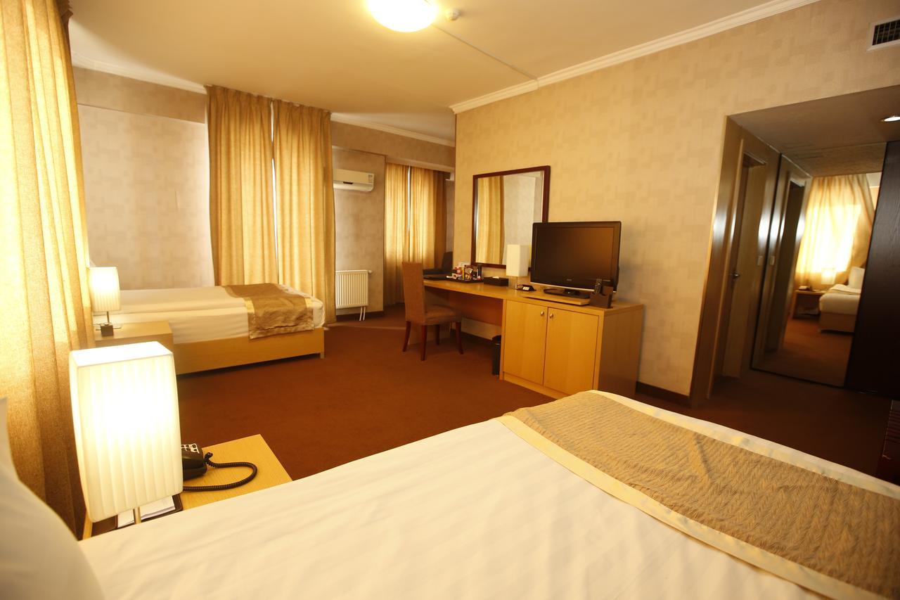 The Corporate Hotel Ulaanbaatar Exterior photo
